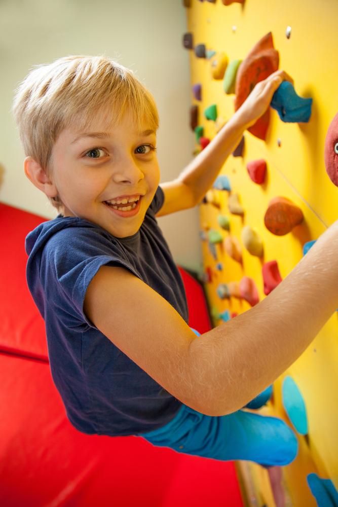 Hoch hinaus - eine Kletterwand für das SOS-Kinderdorf Essen