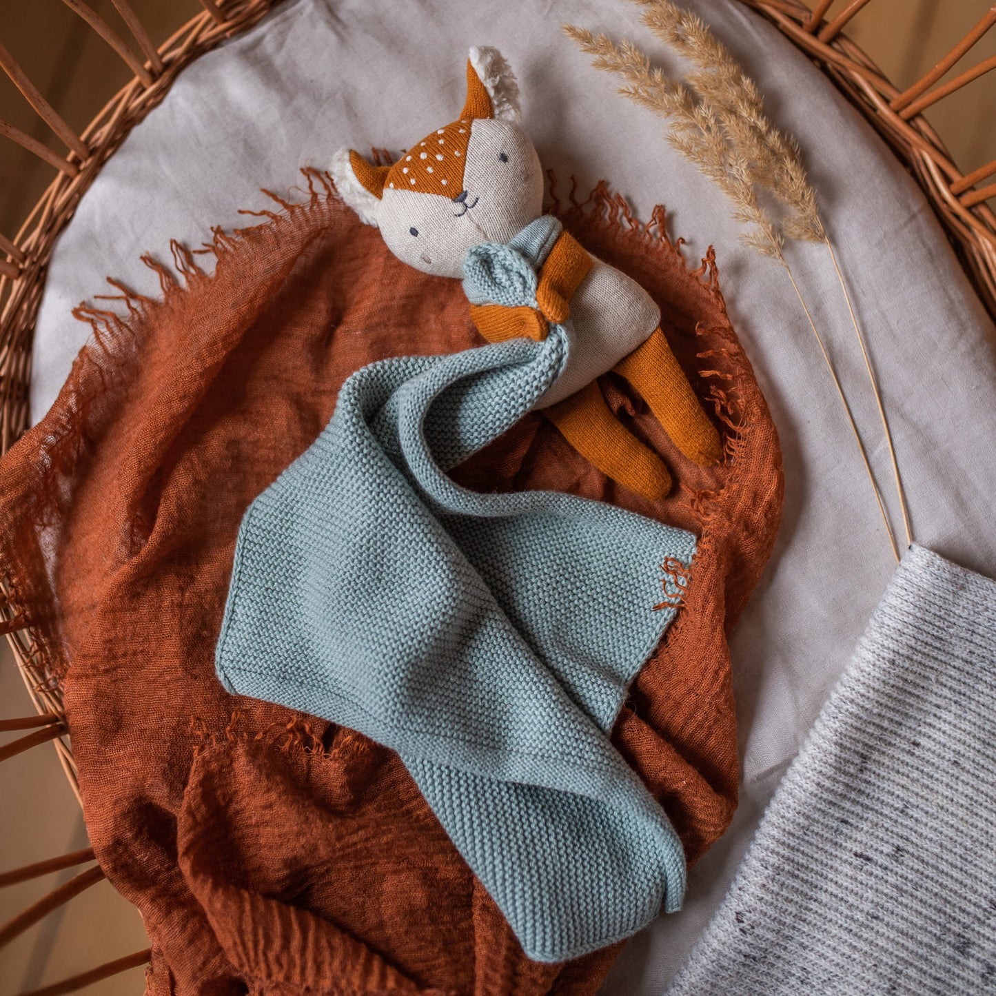 Kuscheltuch groß mit Reh, rehbraun/blau