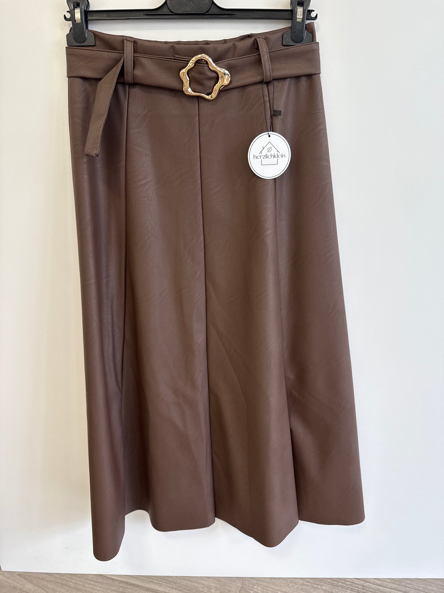 Rock Leder Imitat mit Gürtel