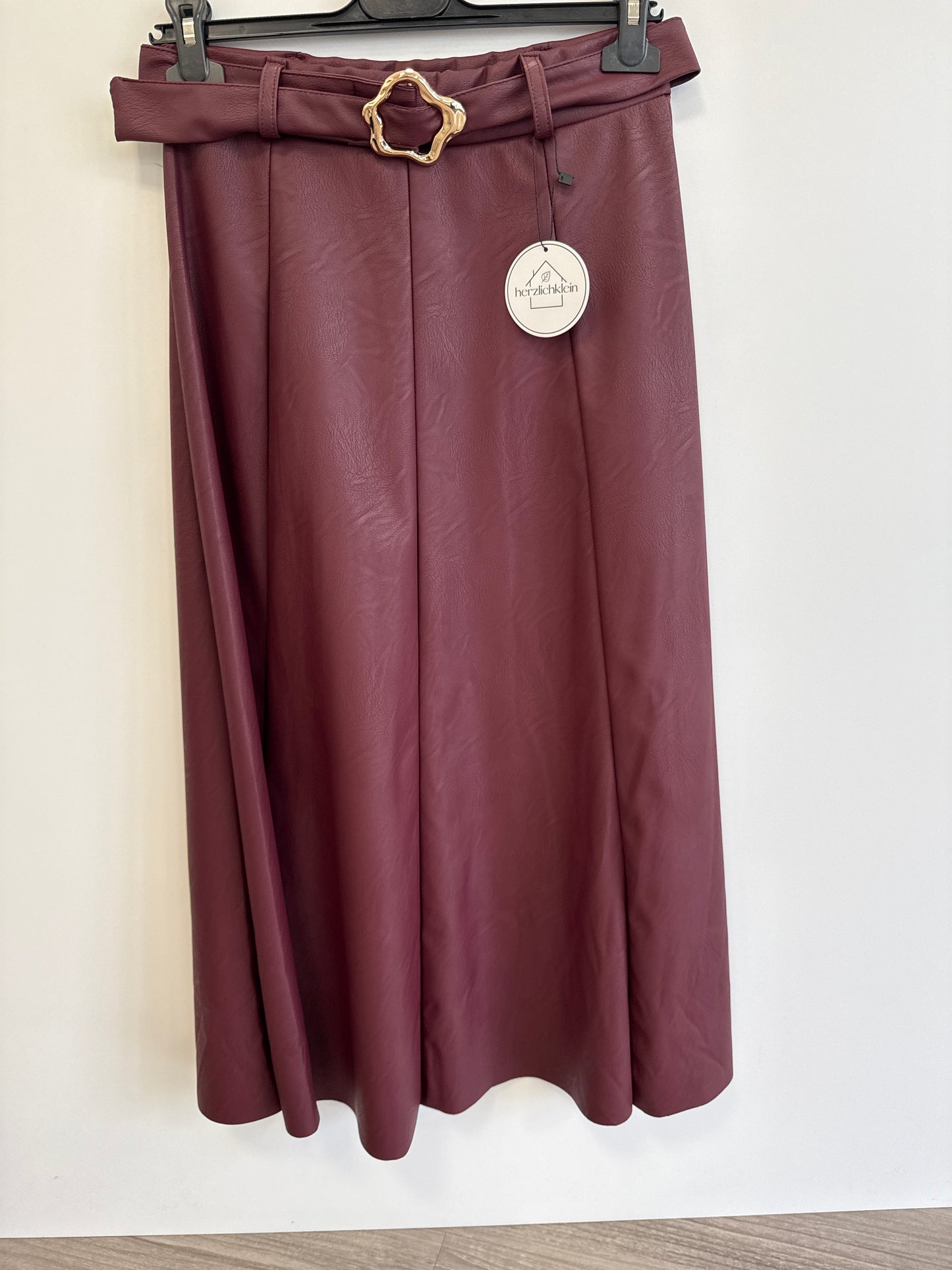 Rock Leder Imitat mit Gürtel