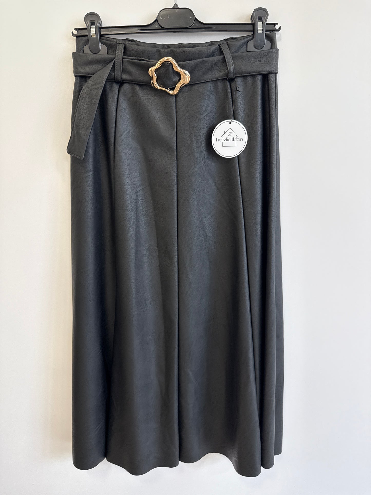 Rock Leder Imitat mit Gürtel