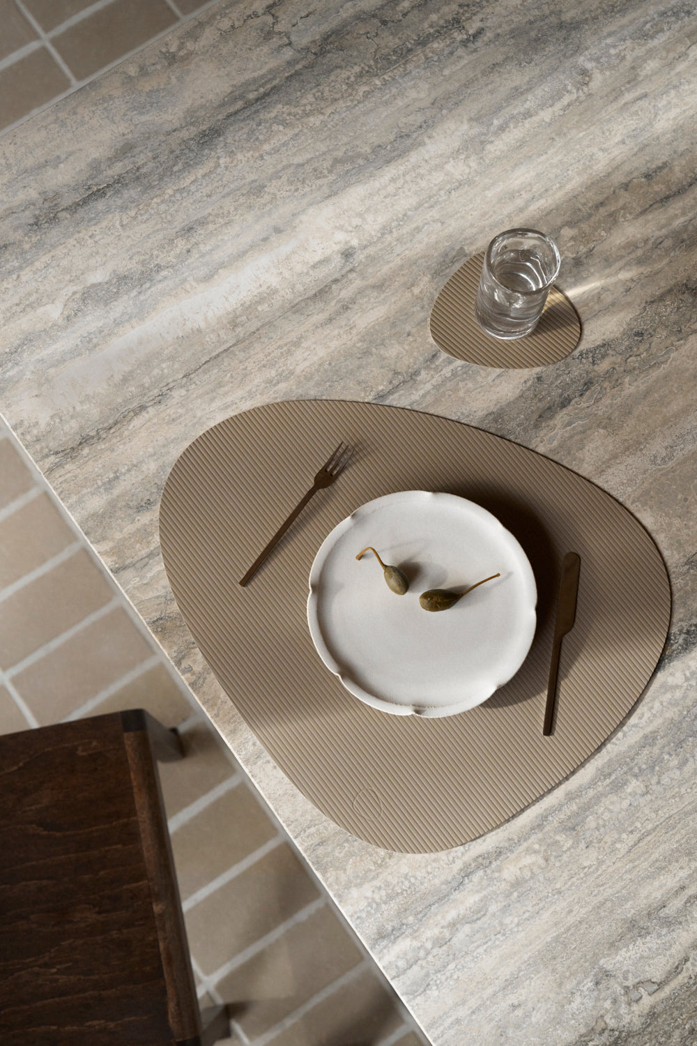 Table Mat Curve, L