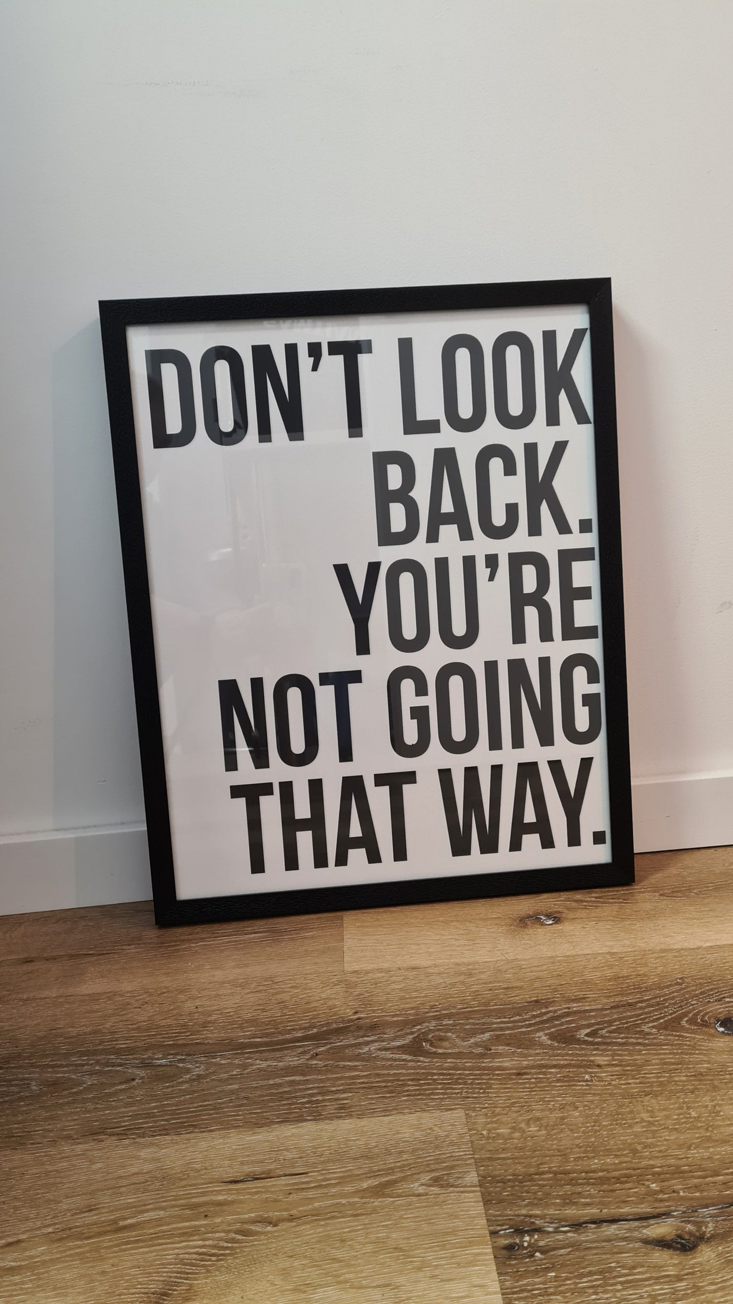 Bild gerahmt, Don't look back