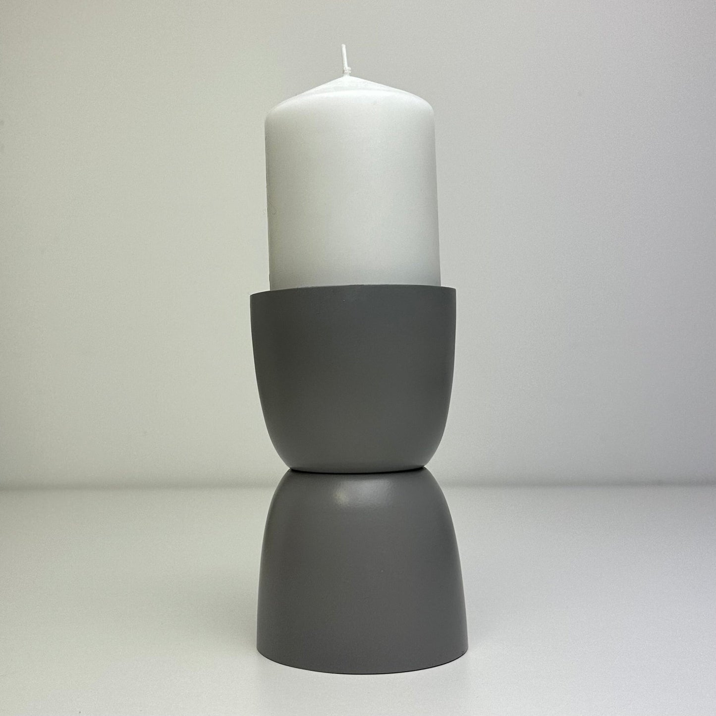 Kerzenhalter Pillar, grau